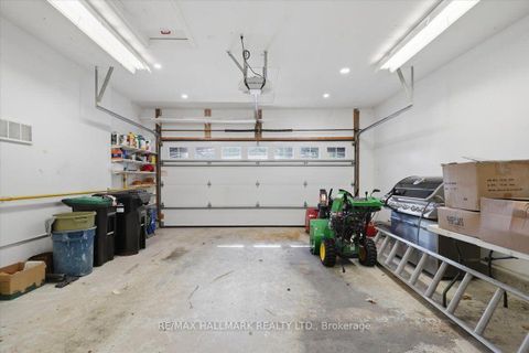 Photo 44 at 105 Duckworth Street, Codrington, Barrie