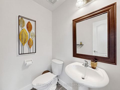 Photo 7 at 330 Cheryl Mews Boulevard, Woodland Hill, Newmarket