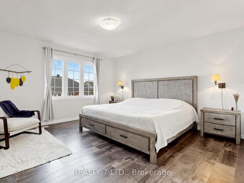Photo 22 at 330 Cheryl Mews Boulevard, Woodland Hill, Newmarket