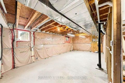 Photo 33 at 330 Cheryl Mews Boulevard, Woodland Hill, Newmarket