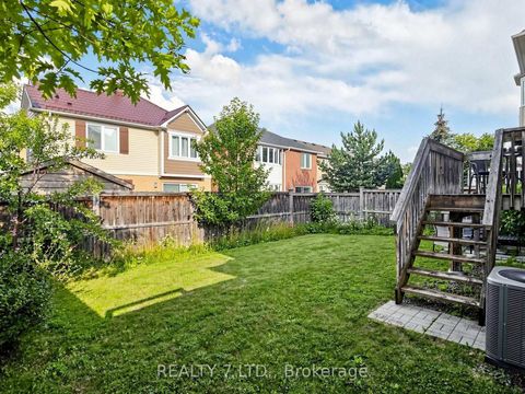 Photo 36 at 330 Cheryl Mews Boulevard, Woodland Hill, Newmarket
