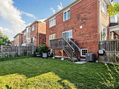 Photo 37 at 330 Cheryl Mews Boulevard, Woodland Hill, Newmarket