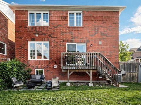 Photo 38 at 330 Cheryl Mews Boulevard, Woodland Hill, Newmarket