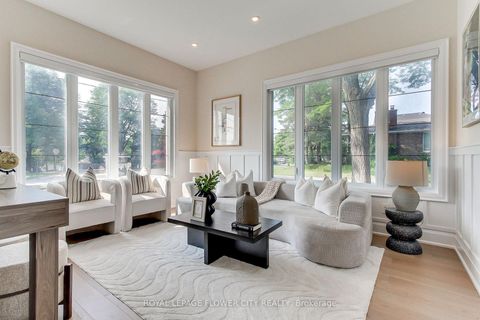Photo 3 at 140 Hillmount Avenue, Lawrence, Toronto