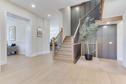 Photo 6 at 140 Hillmount Avenue, Lawrence, Toronto