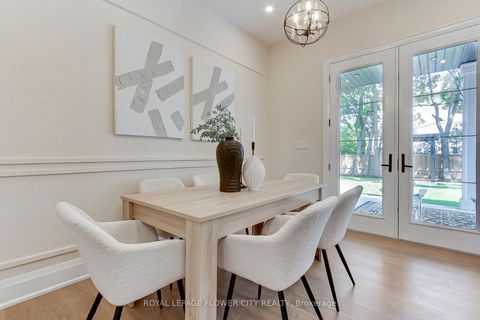 Photo 12 at 140 Hillmount Avenue, Lawrence, Toronto