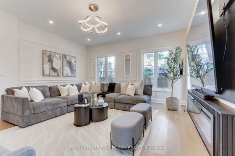 Photo 14 at 140 Hillmount Avenue, Lawrence, Toronto