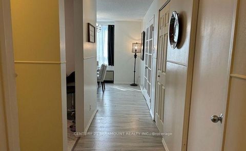 Photo 4 at 112 - 61 Markbrook Lane, Jamestown, Toronto