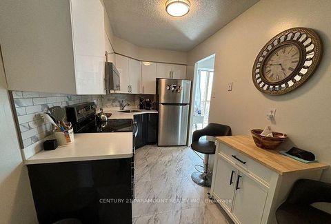 Photo 9 at 112 - 61 Markbrook Lane, Jamestown, Toronto