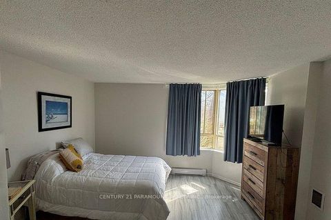 Photo 11 at 112 - 61 Markbrook Lane, Jamestown, Toronto
