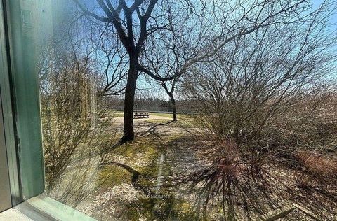 Photo 14 at 112 - 61 Markbrook Lane, Jamestown, Toronto