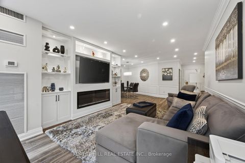Photo 8 at 301 - 333 Clark Avenue W, Yorkhill, Vaughan