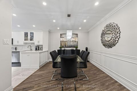 Photo 10 at 301 - 333 Clark Avenue W, Yorkhill, Vaughan