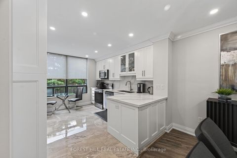 Photo 14 at 301 - 333 Clark Avenue W, Yorkhill, Vaughan