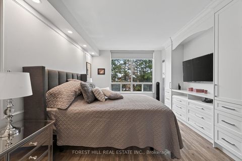Photo 23 at 301 - 333 Clark Avenue W, Yorkhill, Vaughan