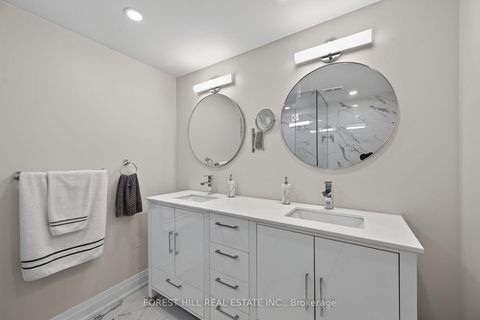 Photo 28 at 301 - 333 Clark Avenue W, Yorkhill, Vaughan