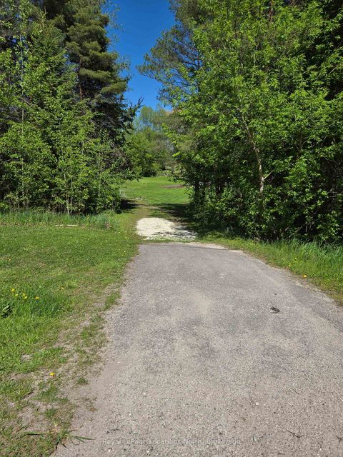 Photo 2 at 217 Dominion Drive, Stayner, Clearview