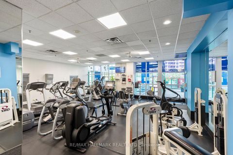 Photo 5 at 504 - 77 Harbour Square, Waterfront Communities C1, Toronto