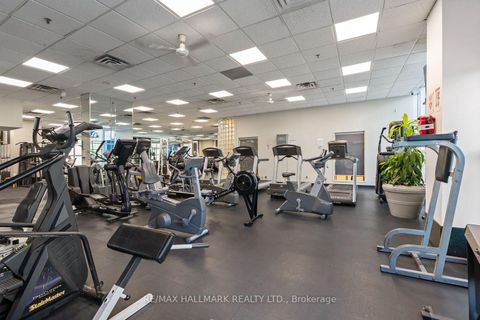 Photo 6 at 504 - 77 Harbour Square, Waterfront Communities C1, Toronto