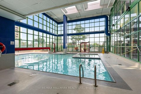 Photo 10 at 504 - 77 Harbour Square, Waterfront Communities C1, Toronto