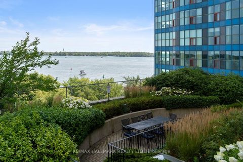 Photo 17 at 504 - 77 Harbour Square, Waterfront Communities C1, Toronto