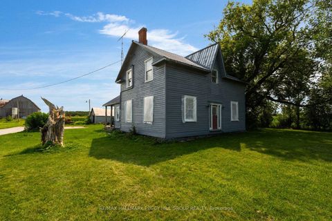 Photo 18 at 6331 26 Highway, Rural Clearview, Clearview