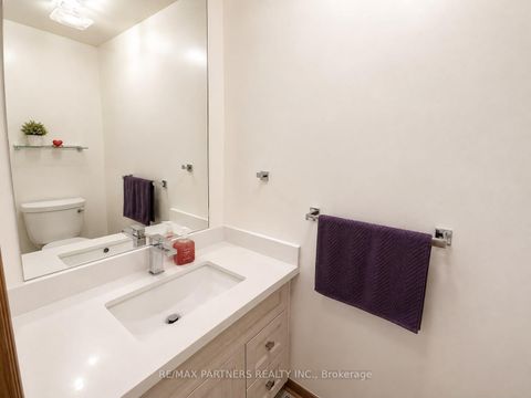 Photo 8 at 2 Glenhurst Road, Doncrest, Richmond Hill