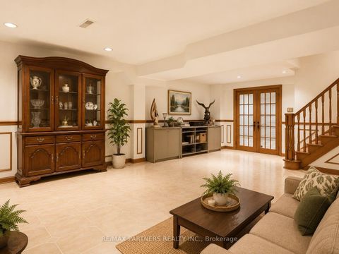 Photo 19 at 2 Glenhurst Road, Doncrest, Richmond Hill
