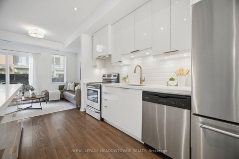 Photo 8 at 3 - 50 Thomas Mulholland Drive, CFB, Toronto