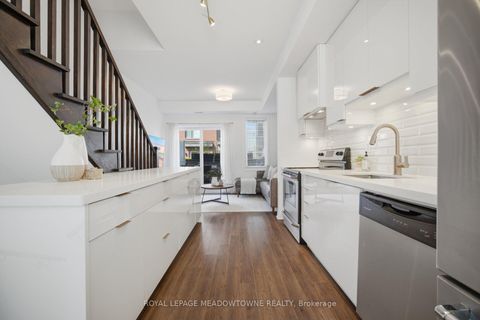 Photo 10 at 3 - 50 Thomas Mulholland Drive, CFB, Toronto