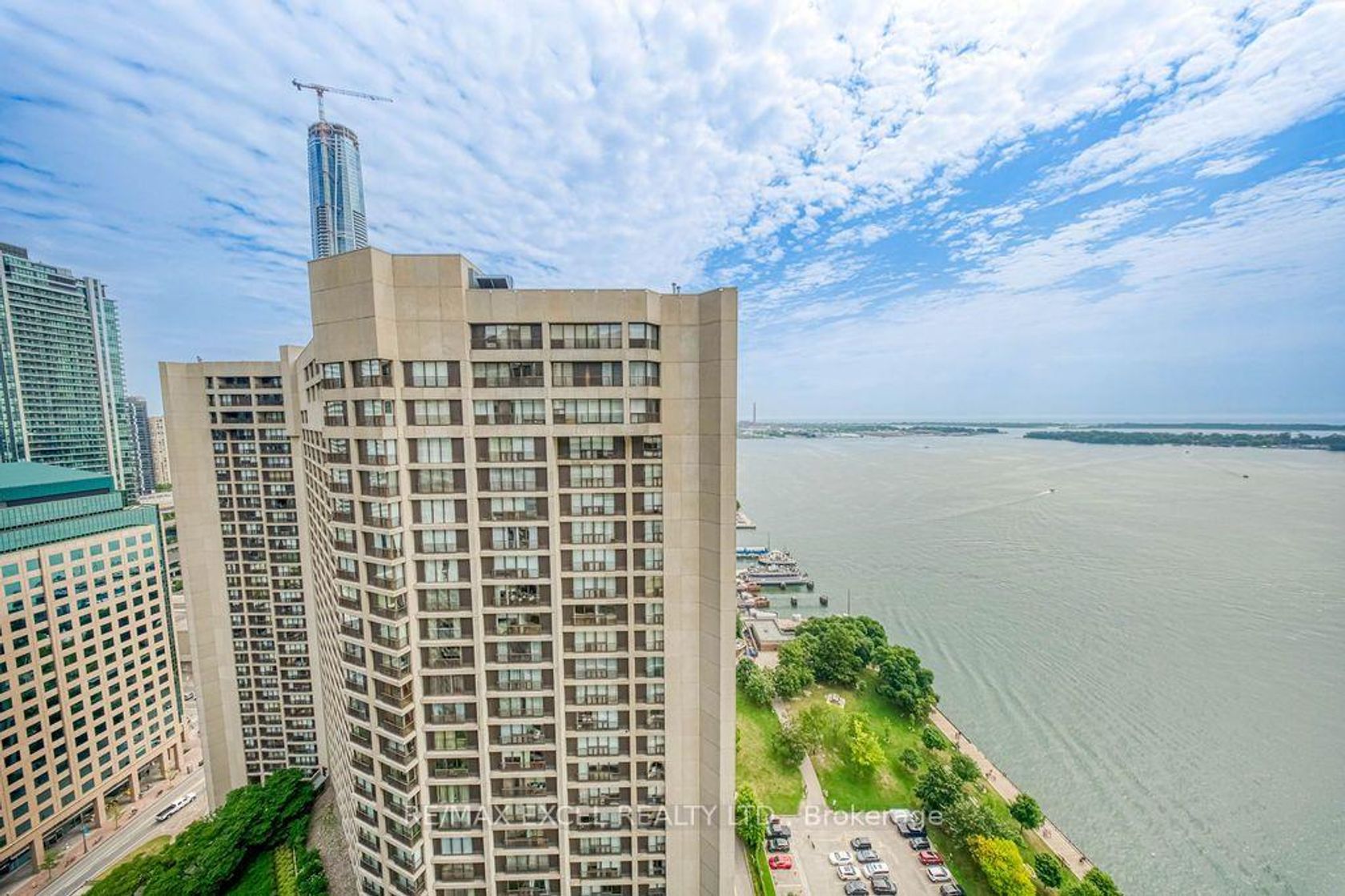 3403 - 65 Harbour Square, Waterfront Communities C1, Toronto photo number 2