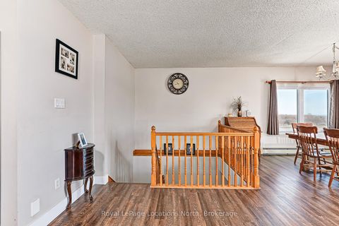 Photo 8 at 1931 Conc 10 Nottawasaga Concession, Rural Clearview, Clearview