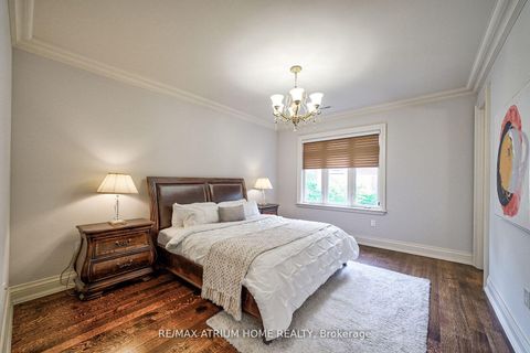 Photo 27 at 18 Heathcote Avenue, Windfields, Toronto