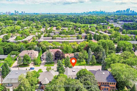 Photo 39 at 18 Heathcote Avenue, Windfields, Toronto
