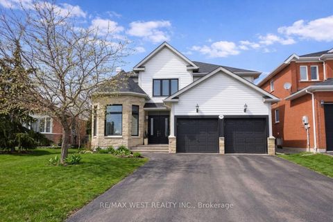 Photo 1 at 90 Birkhall Place, Shore, Barrie