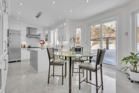 Photo 5 at 90 Birkhall Place, Shore, Barrie