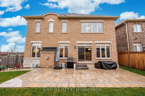 Photo 4 at 2300 Lozenby Street, Alcona, Innisfil