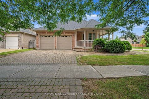 Photo 3 at 20 Fern Avenue, Langstaff, Richmond Hill