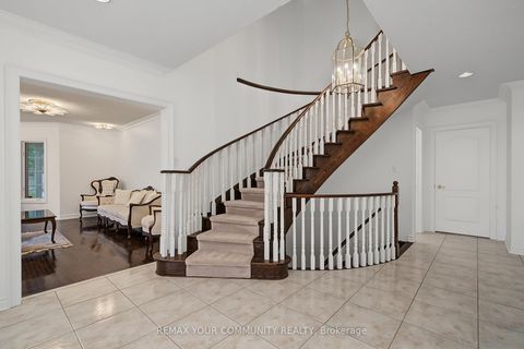 Photo 8 at 20 Fern Avenue, Langstaff, Richmond Hill