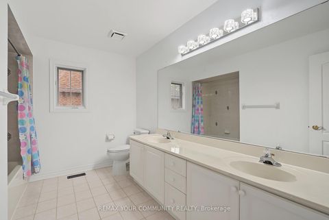Photo 37 at 20 Fern Avenue, Langstaff, Richmond Hill