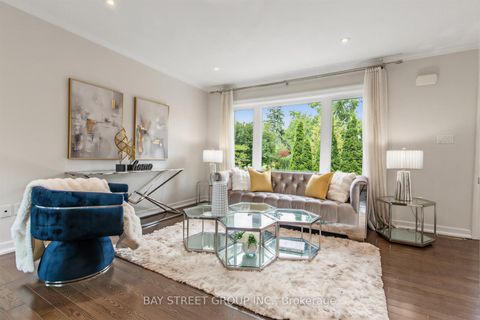 Photo 3 at 47 Haileybury Drive, Bendale, Toronto
