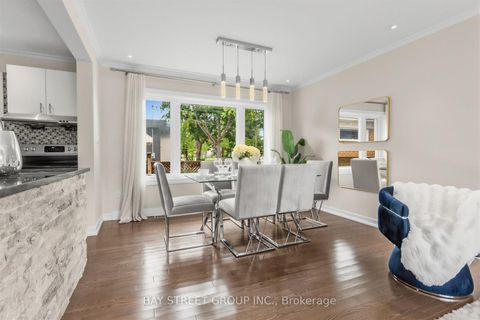 Photo 4 at 47 Haileybury Drive, Bendale, Toronto
