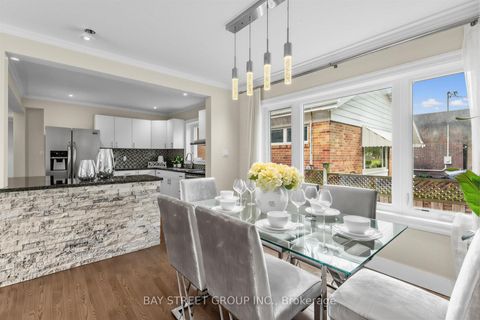 Photo 5 at 47 Haileybury Drive, Bendale, Toronto