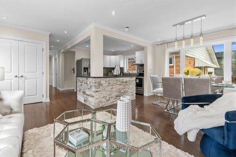 Photo 6 at 47 Haileybury Drive, Bendale, Toronto