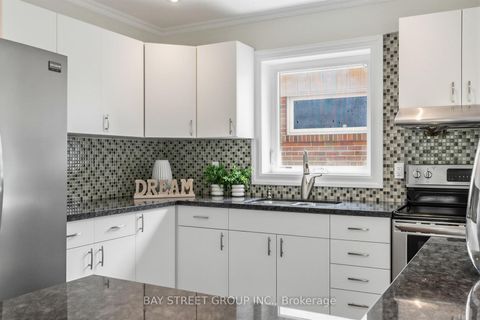 Photo 9 at 47 Haileybury Drive, Bendale, Toronto