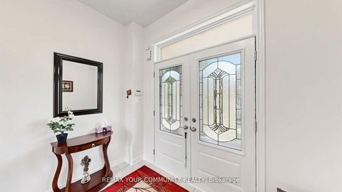 Photo 14 at 6 Homerton Avenue, Oak Ridges, Richmond Hill