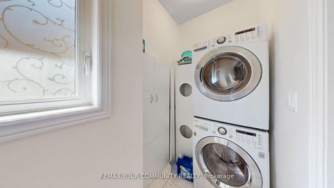 Photo 19 at 6 Homerton Avenue, Oak Ridges, Richmond Hill