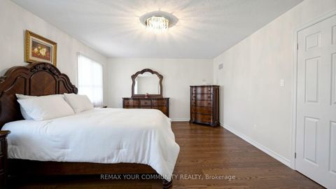 Photo 21 at 6 Homerton Avenue, Oak Ridges, Richmond Hill