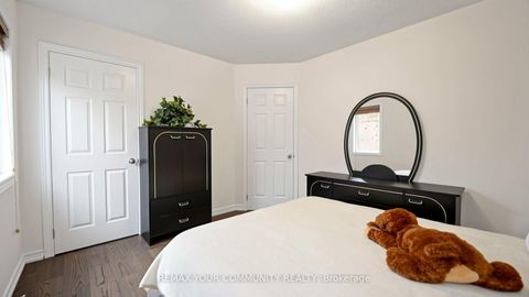 Photo 31 at 6 Homerton Avenue, Oak Ridges, Richmond Hill
