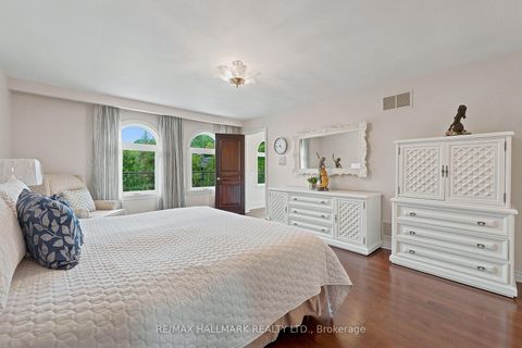 Photo 24 at 76 Francis Street, East Woodbridge, Vaughan